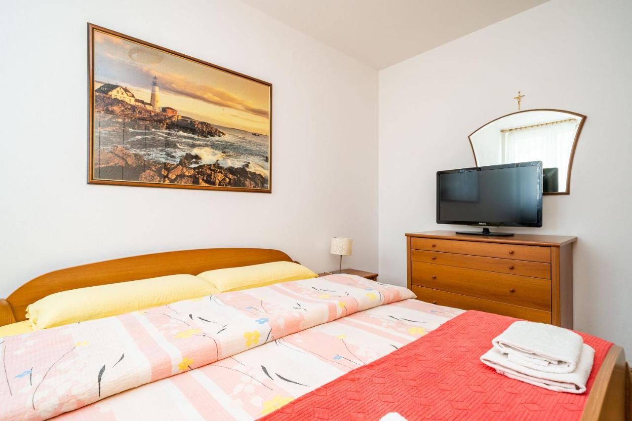 Spacious Three Bedroom Apartment Ragusa Esterno foto