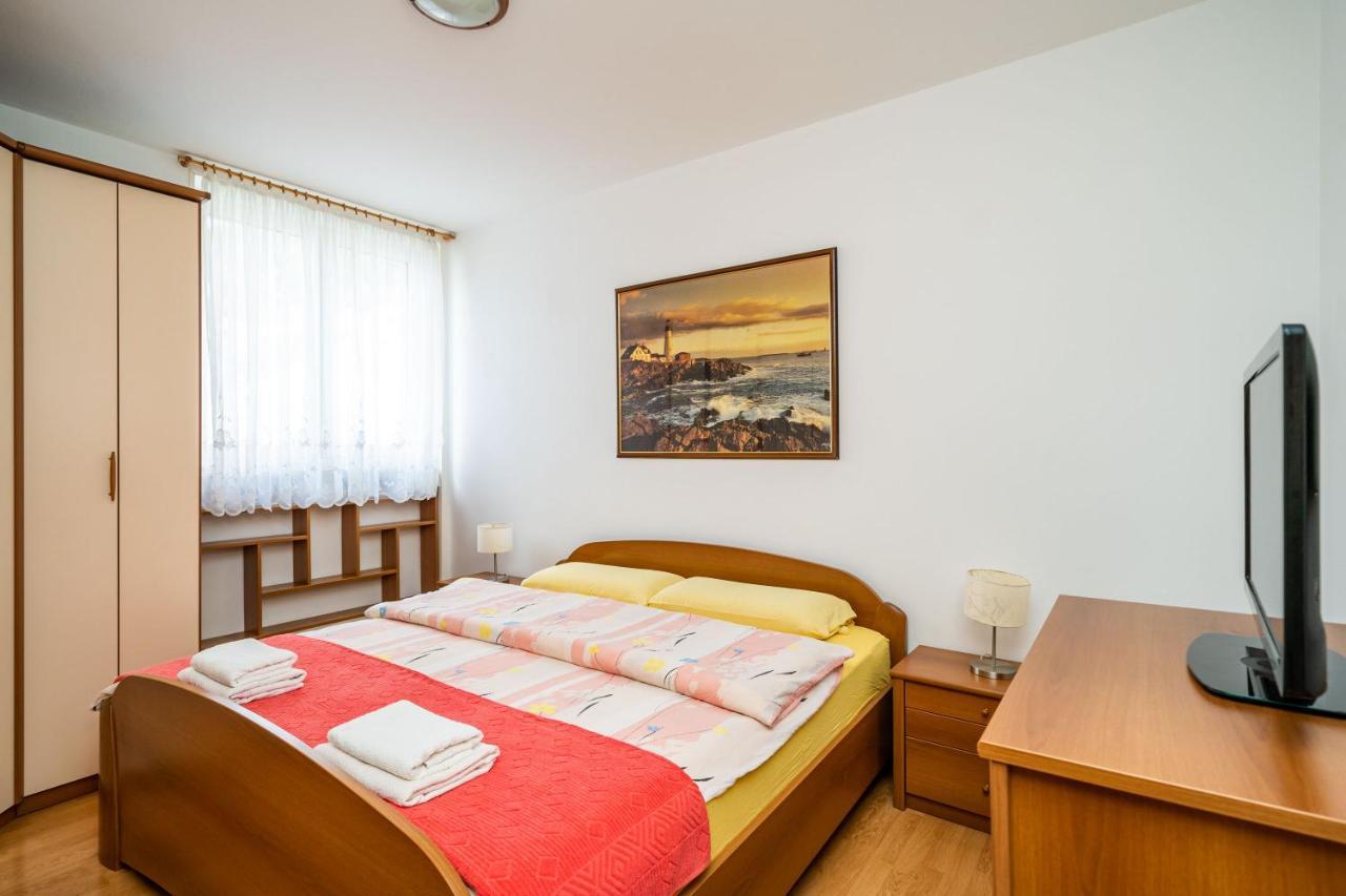 Spacious Three Bedroom Apartment Ragusa Esterno foto