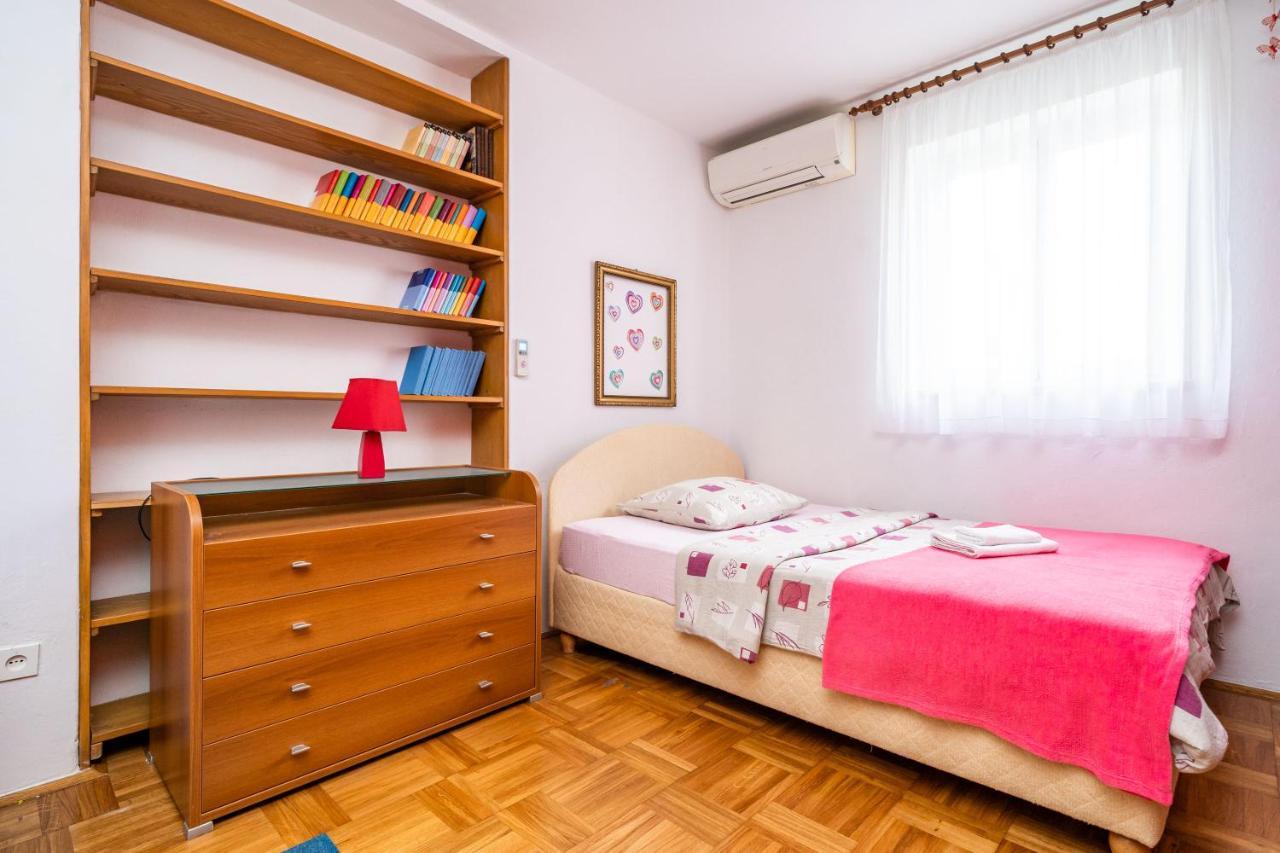 Spacious Three Bedroom Apartment Ragusa Esterno foto