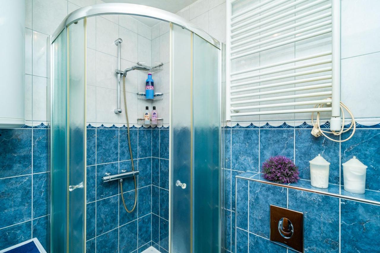 Spacious Three Bedroom Apartment Ragusa Esterno foto